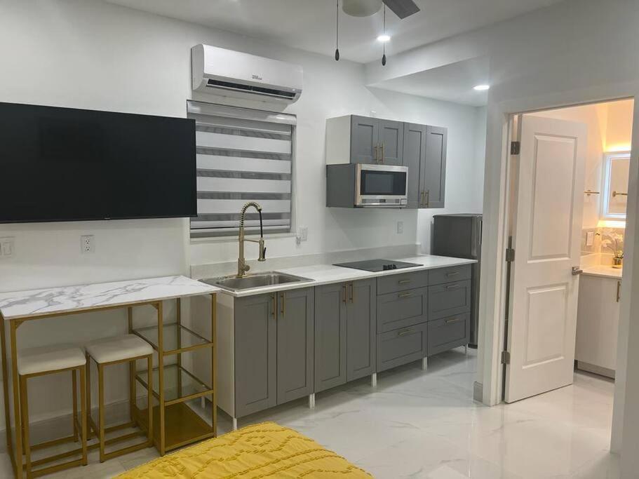 Stunning Deluxe Studio Хайлиа Экстерьер фото